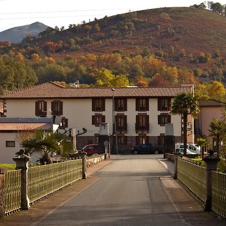 Hotel Urgaín Oronoz-Mugaire Exterior foto